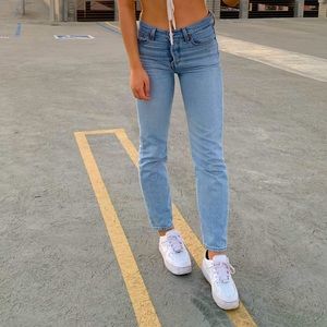 LEVI WEDGIE STRAIGHT JEANS SIZE 25
